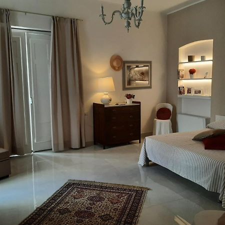 La Vie En Rose - Casa Vacanze Diamante Extérieur photo