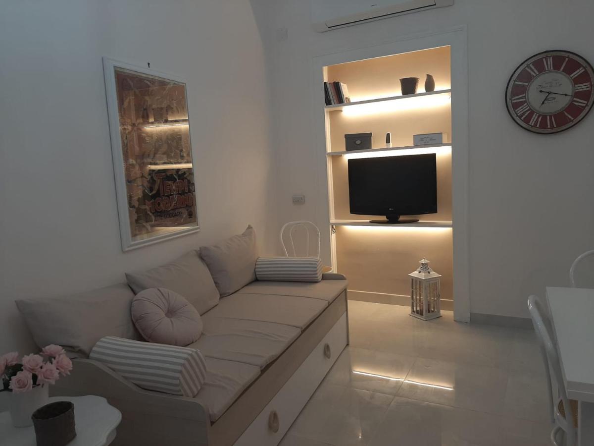 La Vie En Rose - Casa Vacanze Diamante Extérieur photo