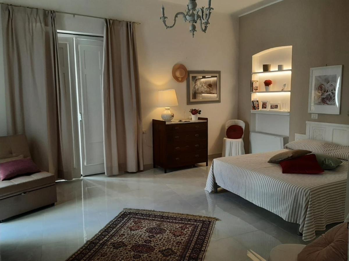 La Vie En Rose - Casa Vacanze Diamante Extérieur photo