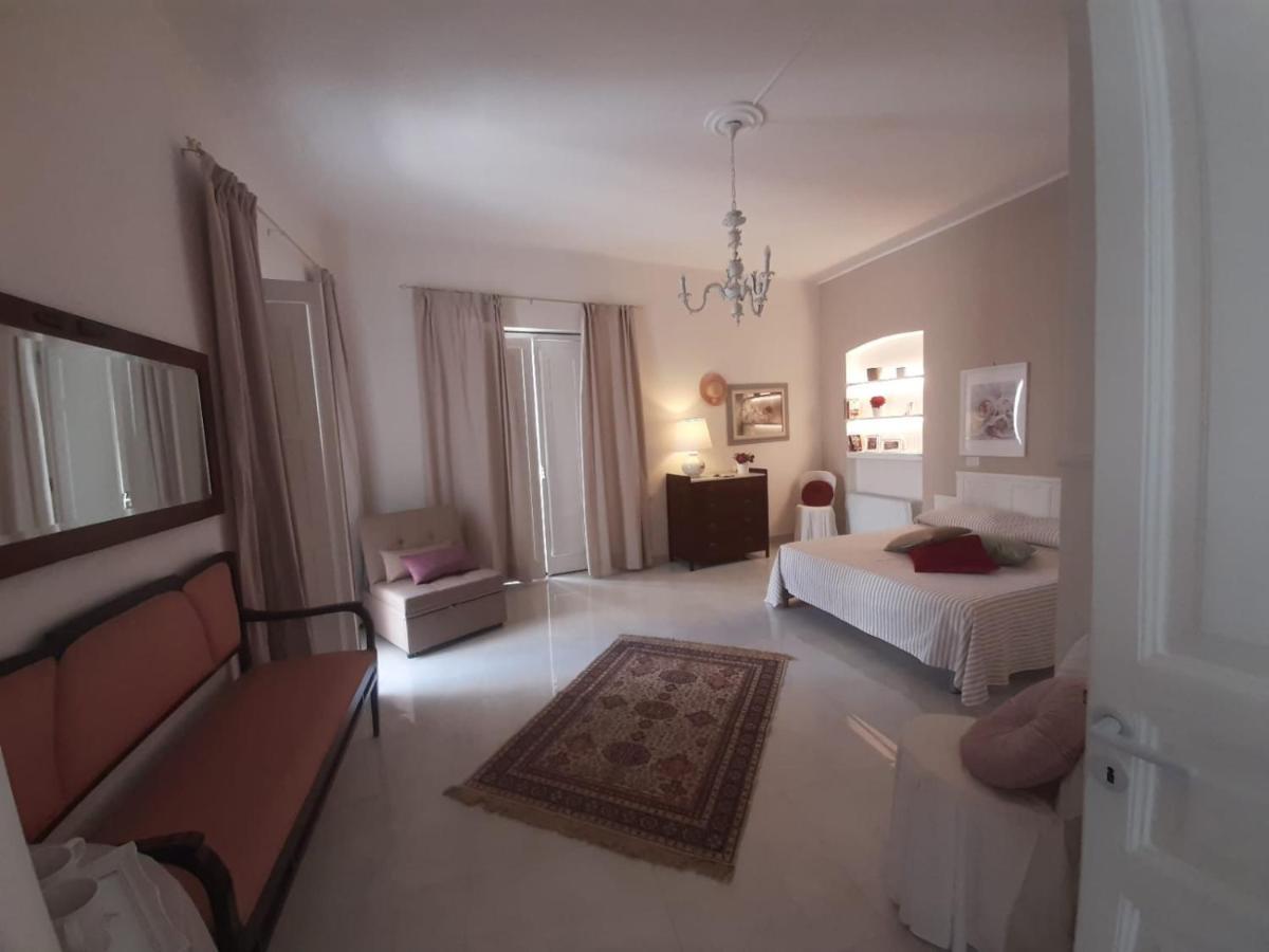 La Vie En Rose - Casa Vacanze Diamante Extérieur photo